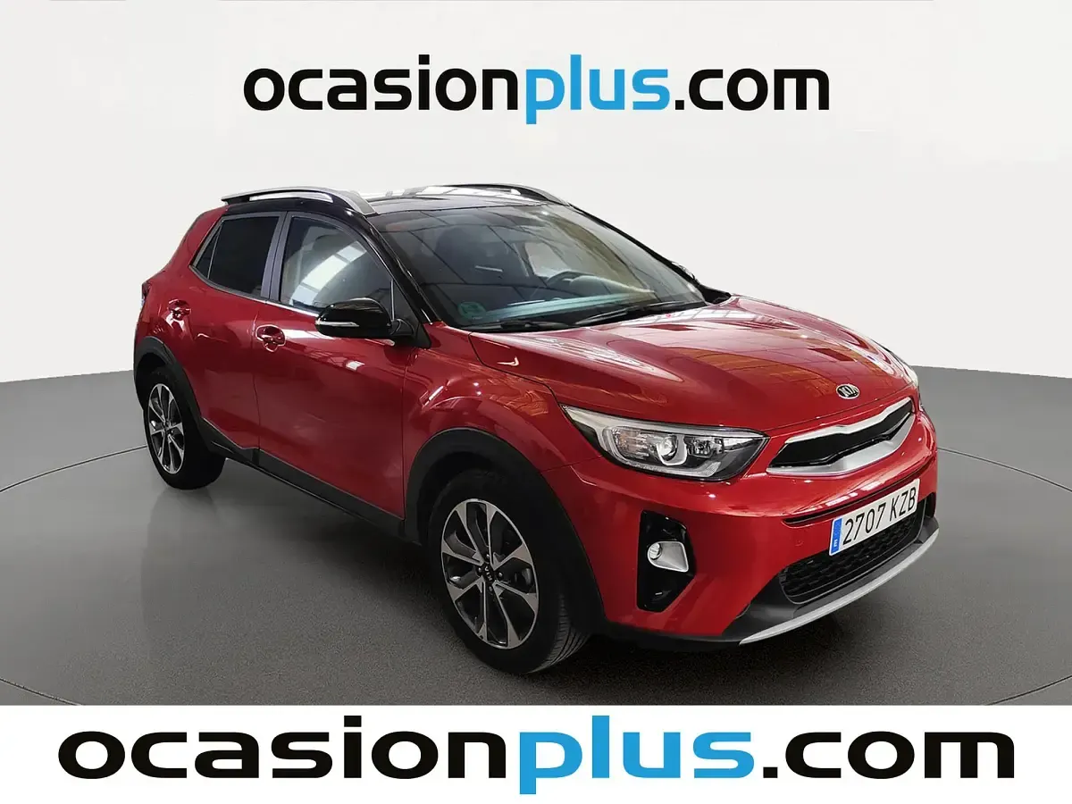 Usado Kia Stonic 120 CV (88 kW) 2019 Rojo SUV