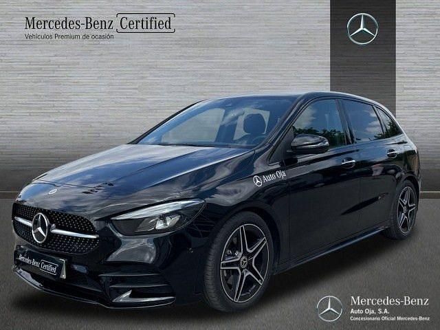 Usado Mercedes B200 150 CV (110 kW) 2022 Negro Utilitario