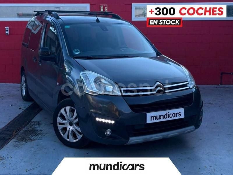 Gris / plata Usado 2015 Citroën Berlingo Feel Monovolumen | 9990 € (Precio justo) - Imagen 1/4