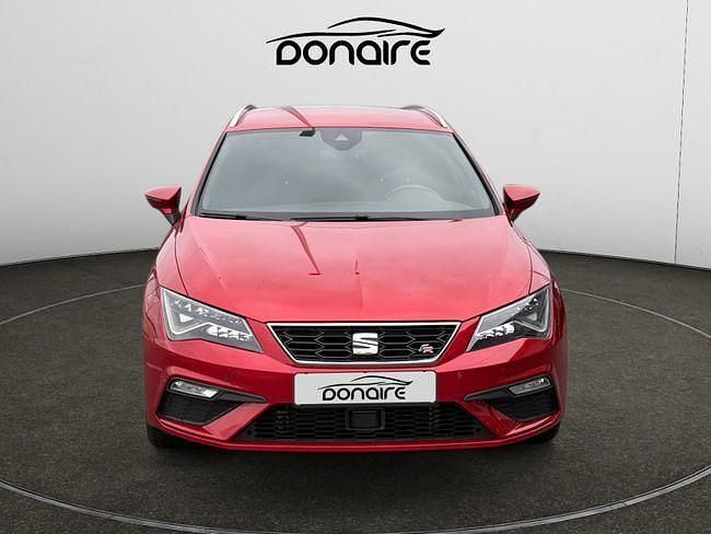 Usado Seat Leon FR 150 CV (110 kW) 2019 Rojo Familiar
