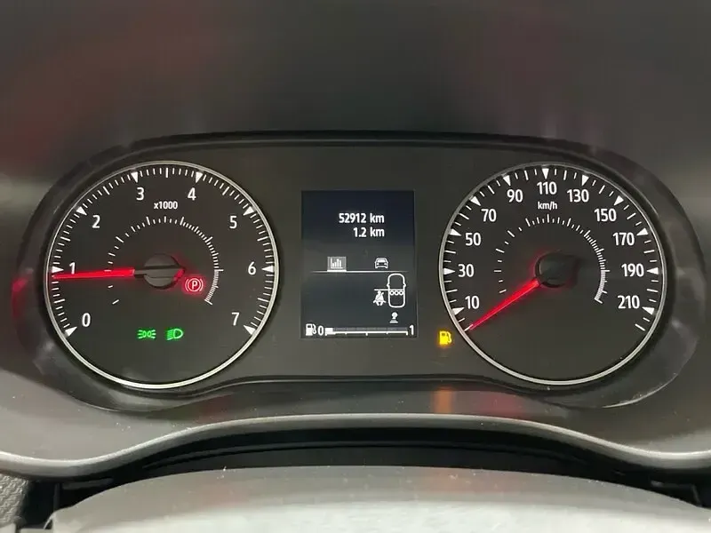 Usado Dacia Sandero Essentiel 100 CV (73 kW) 2023 Negro Berlina