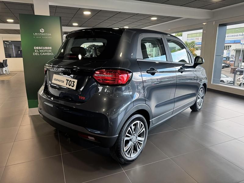Nuevo Leapmotor T03 69 kW (95 CV) 2026 Gris Utilitario