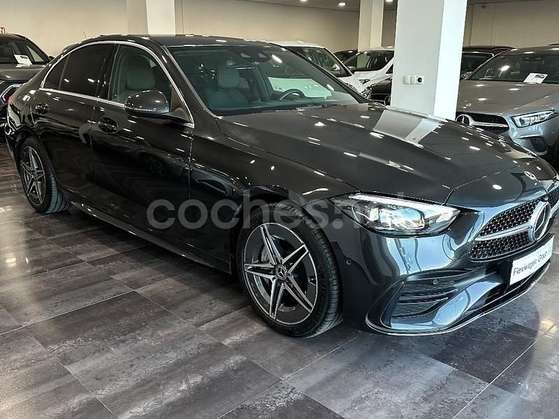 Gris / plata Usado 2024 Mercedes C300e Berlina | 53.900 € (Caro) - Imagen 1/4