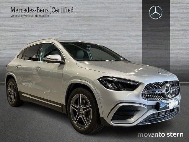 Nuevo Mercedes GLA200 AMG line 150 CV (110 kW) 2025 Gris SUV