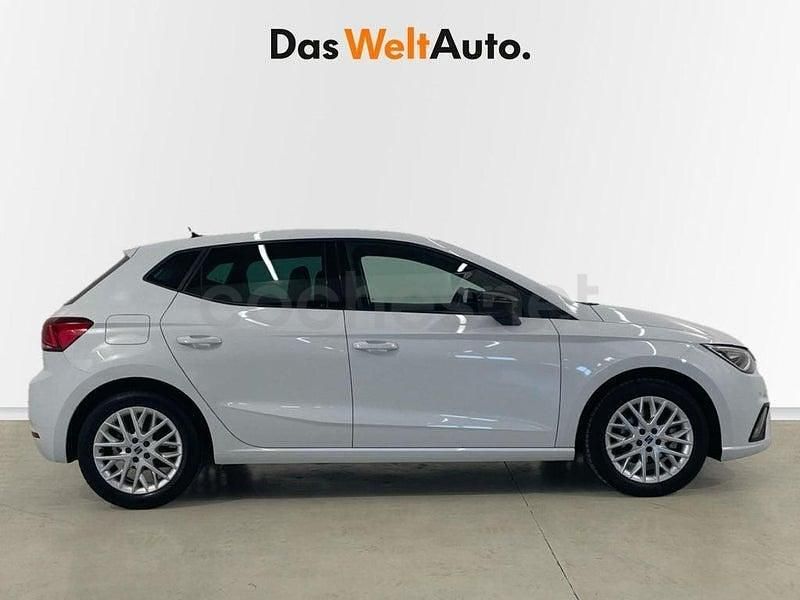 Usado Seat Ibiza FR 115 CV (84 kW) 2024 Blanco Berlina