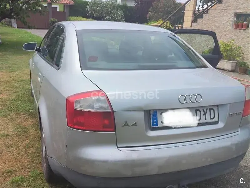 Usado Audi A4 115 CV (84 kW) 2006 Gris / plata Berlina