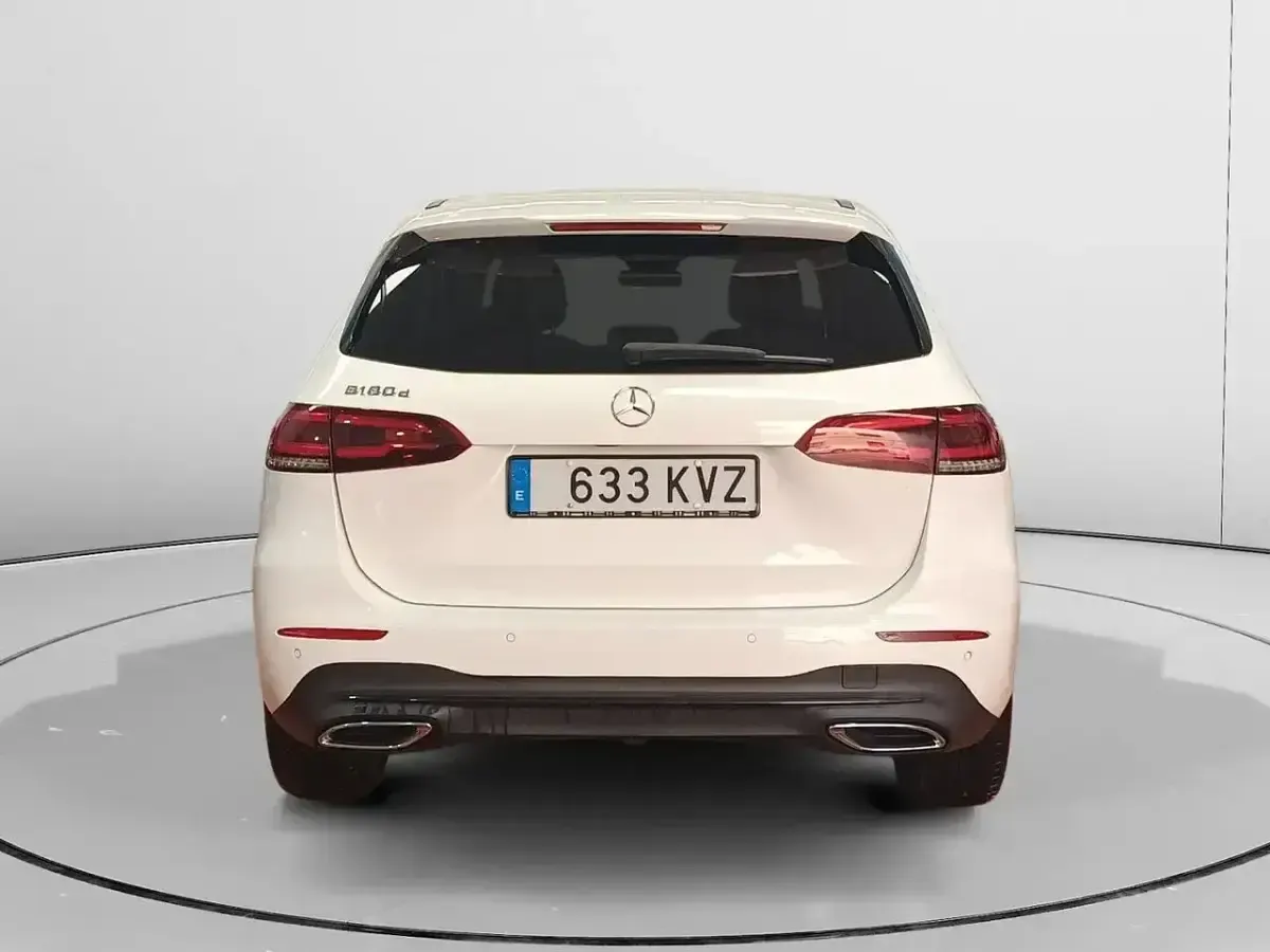 Usado Mercedes B180 116 CV (85 kW) 2019 Blanco Utilitario
