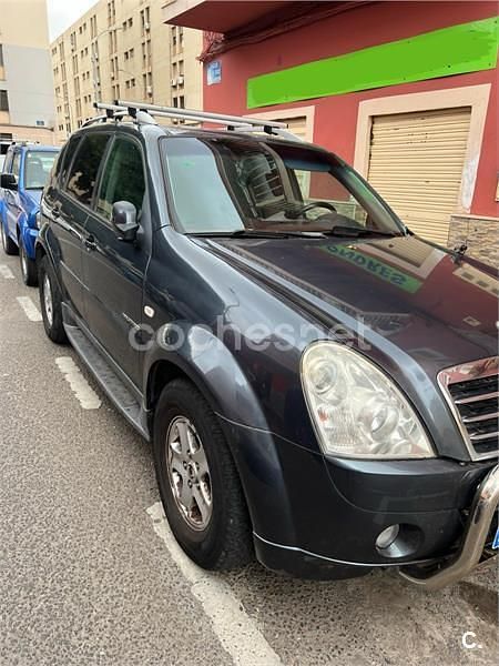 Usado Ssangyong (KGM) Rexton II Limited 165 CV (121 kW) 2008 Gris / plata SUV