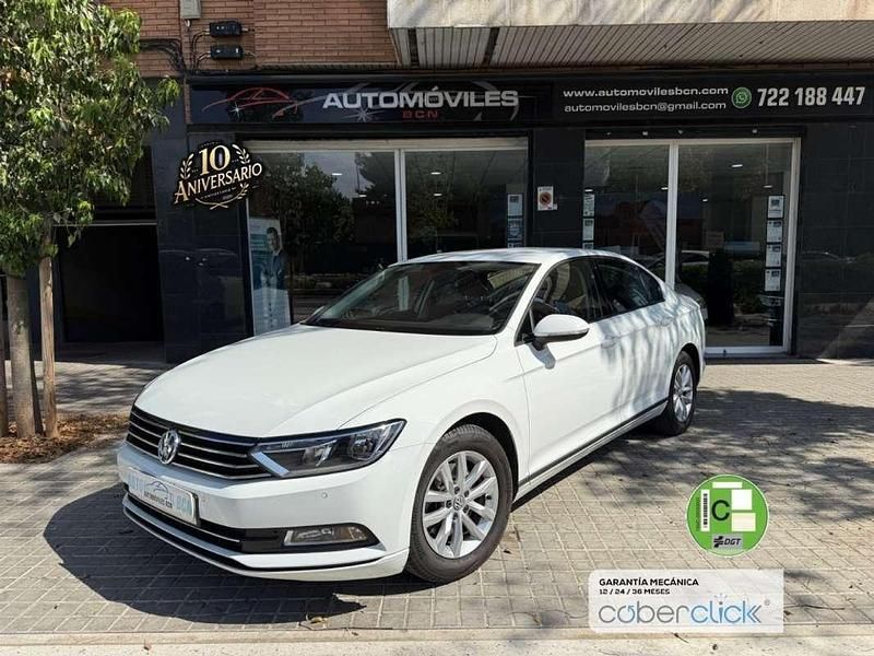Blanco Usado 2018 VW Passat Advance Berlina | 15.490 € (Precio justo) - Imagen 1/4