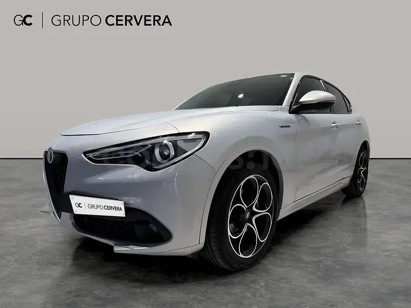 Usado Alfa Romeo Stelvio Veloce 210 CV (154 kW) 2020 Gris / plata SUV