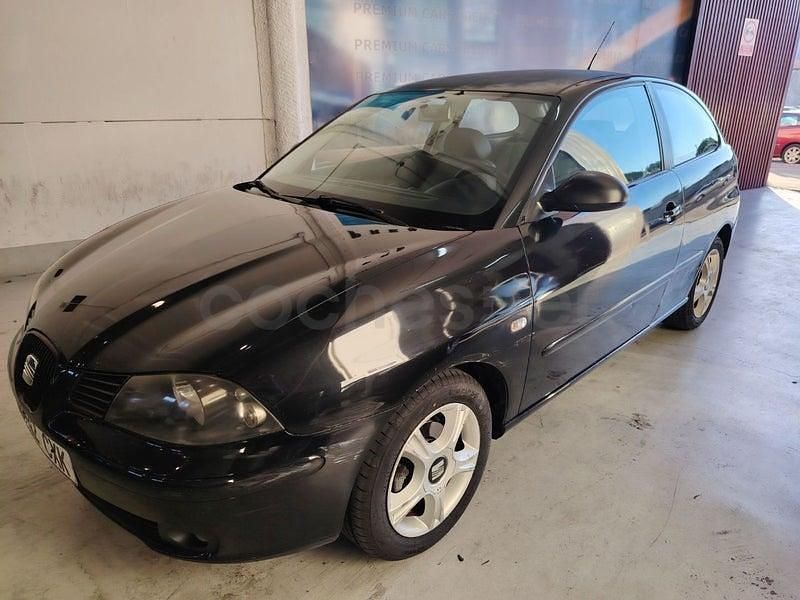 Käytetty Seat Ibiza Reference 100 HP (73 kW) 2004 Musta Viistoperä