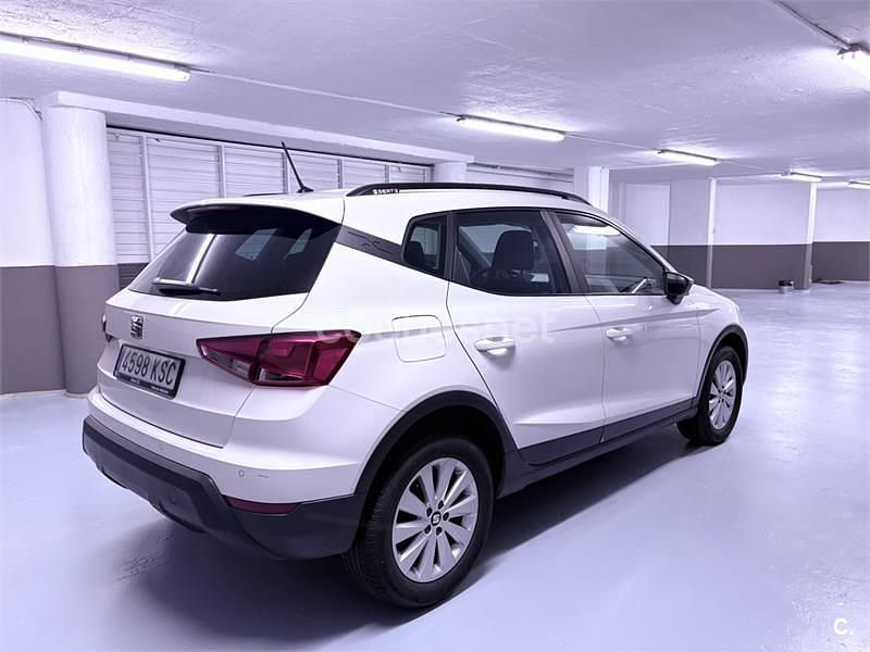 Usado Seat Arona Reference 95 CV (69 kW) 2018 Blanco SUV