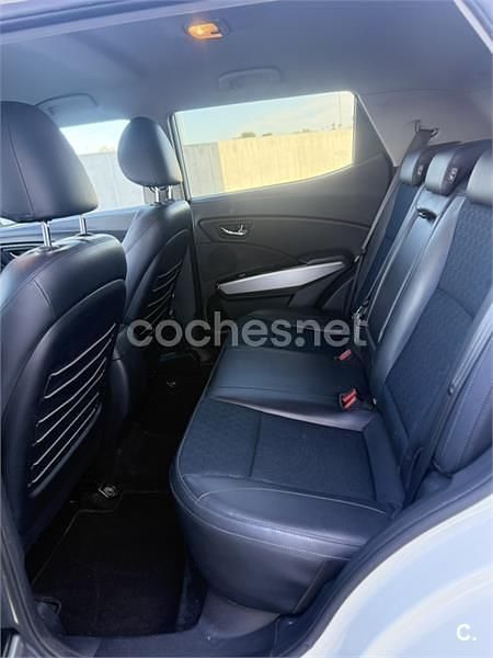 Usado Ssangyong (KGM) Tivoli Limited 115 CV (84 kW) 2017 Blanco SUV