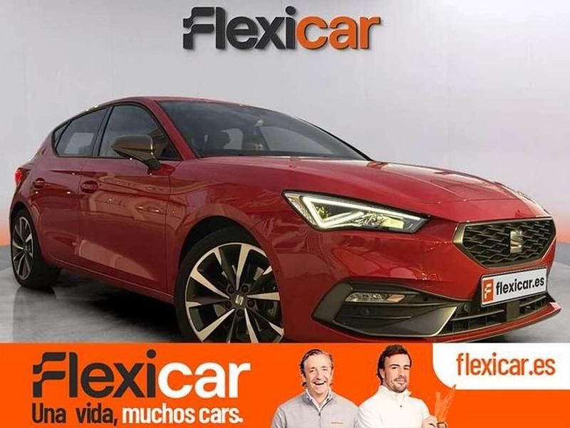 Rojo Usado 2023 Seat Leon FR Utilitario | 21.390 € (Precio justo) - Imagen 1/4