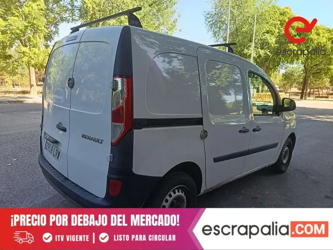 Usado Renault Kangoo 80 CV (58 kW) 2021 Blanco Monovolumen