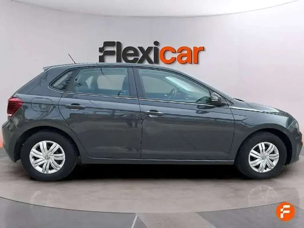 Begagnad VW Polo Advance 75 HK (55 kW) 2018 Grå Halvkombi