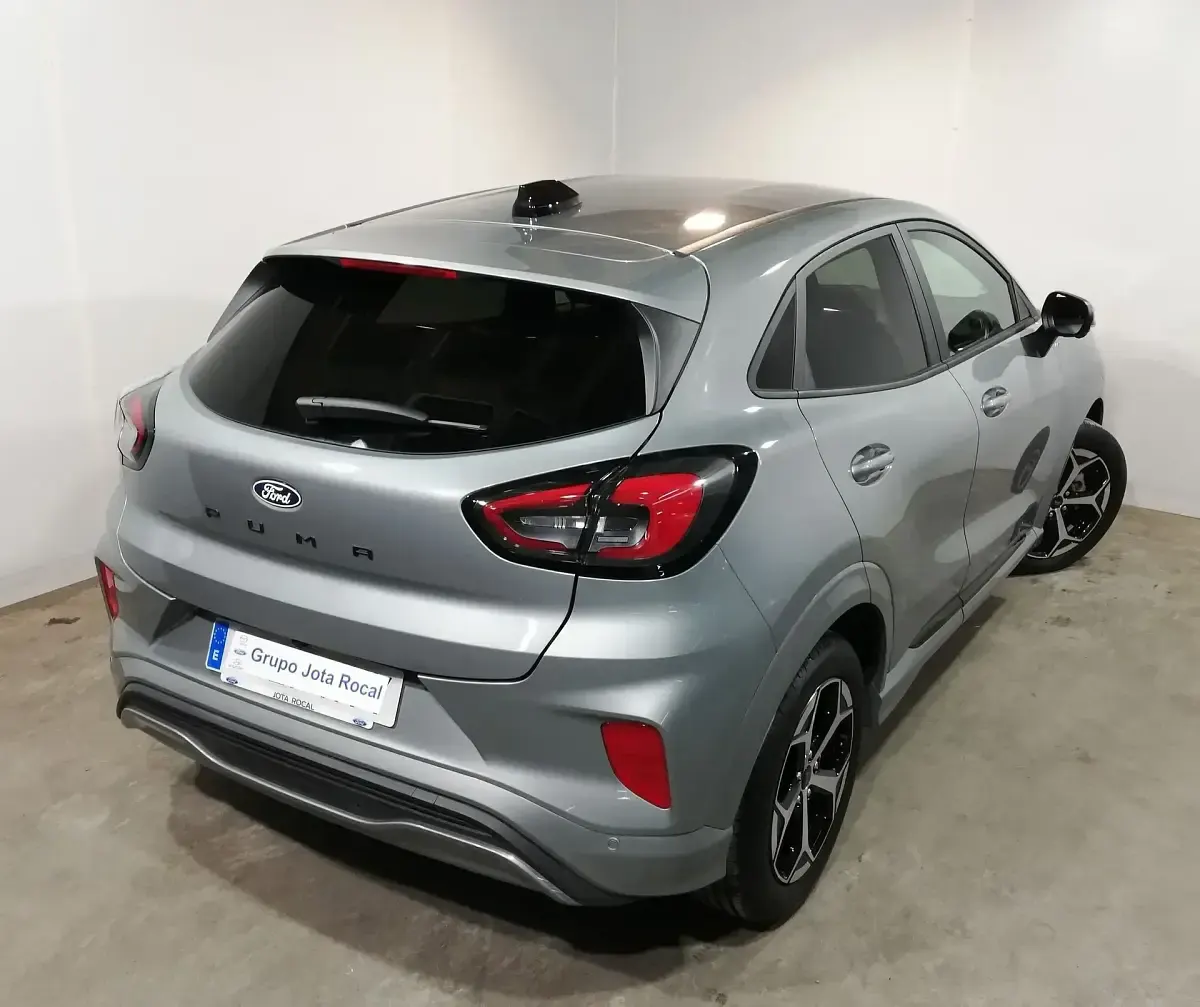 Usado Ford Puma ST-Line 125 CV (91 kW) 2024 Gris / plata SUV