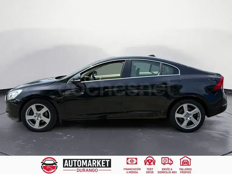 Usado Volvo S60 Kinetic 136 CV (100 kW) 2012 Negro Berlina