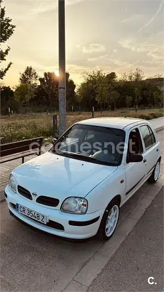 Usado Nissan Micra 55 CV (40 kW) 2000 Blanco Utilitario