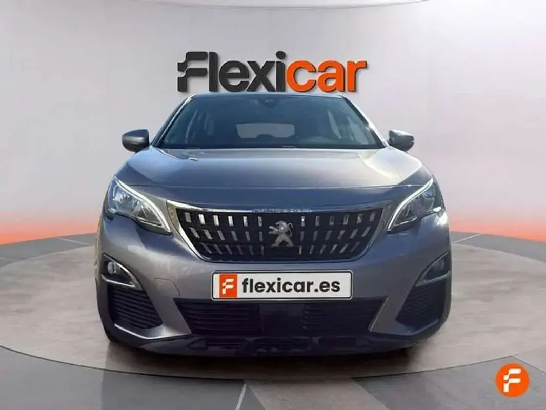 Usado Peugeot 3008 Allure 131 HP (96 kW) 2017 Cinzento SUV