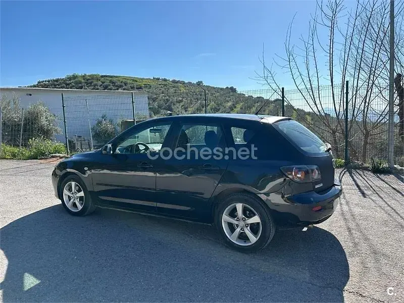 Usado Mazda 3 Active 109 CV (80 kW) 2006 Negro Berlina