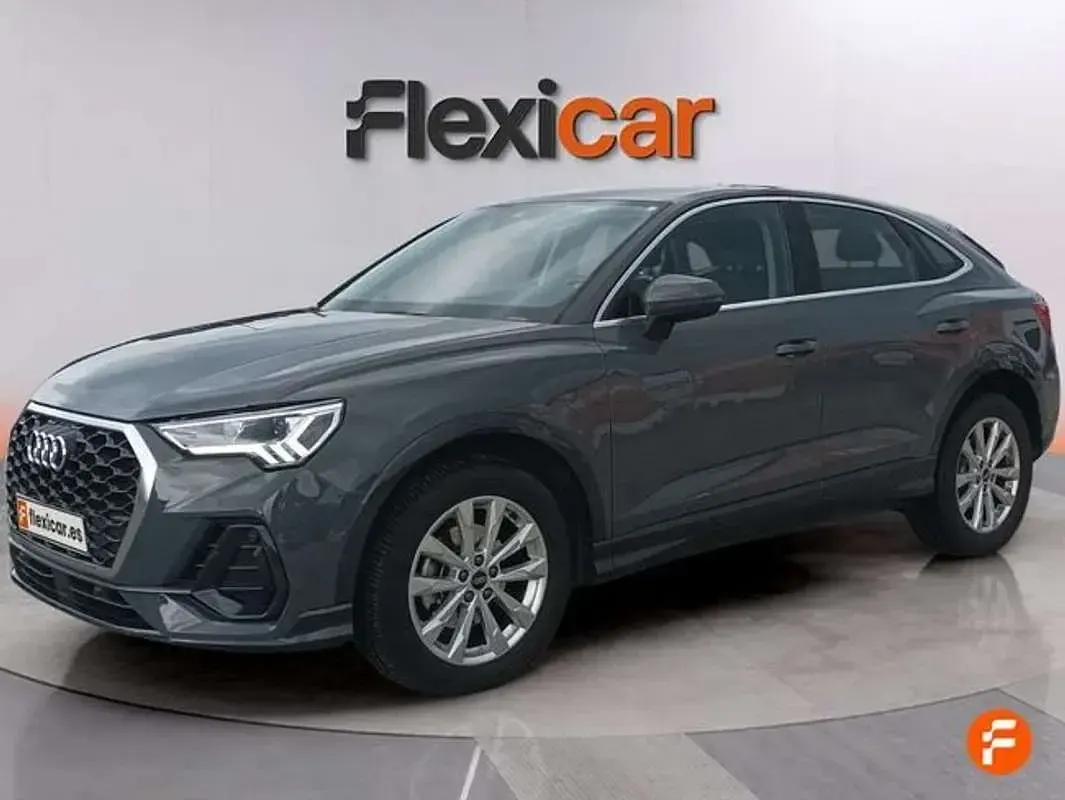 Używany Audi Q3 Advanced 150 KM (110 kW) 2023 Szary SUV
