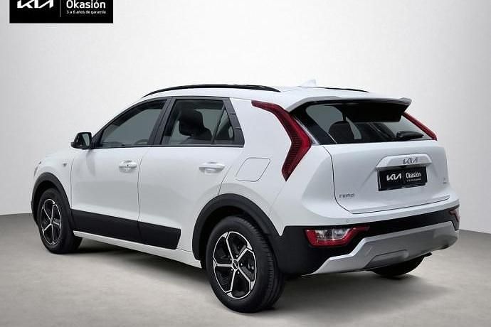 Usado Kia Niro 141 CV (103 kW) 2025 Blanco SUV
