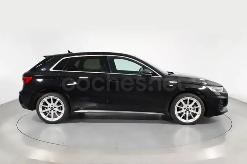 Usado Audi A3 S-Line 204 CV (150 kW) 2025 Negro Berlina