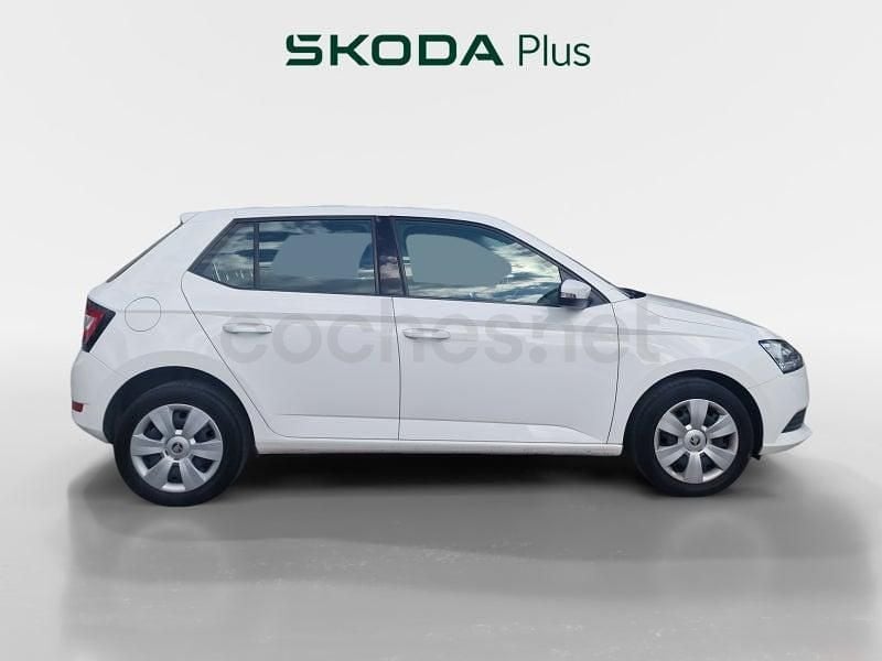 Usado Skoda Fabia Active 75 CV (55 kW) 2018 Blanco Berlina