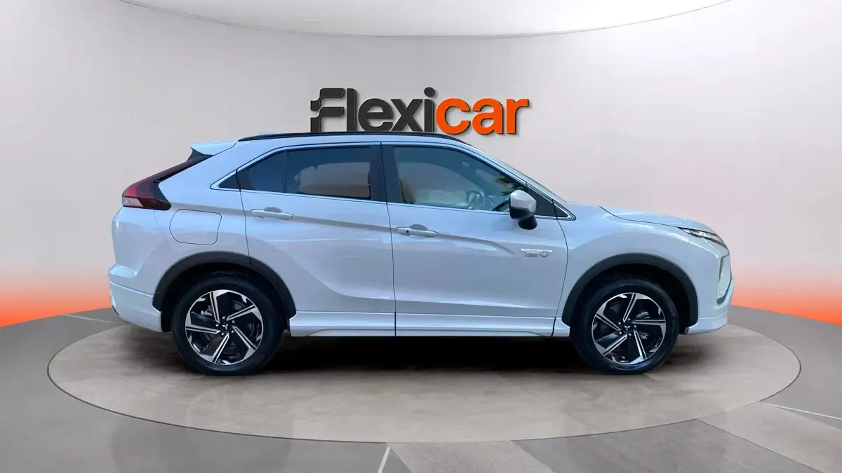 Usado Mitsubishi Eclipse Cross 188 CV (138 kW) 2023 Blanco SUV