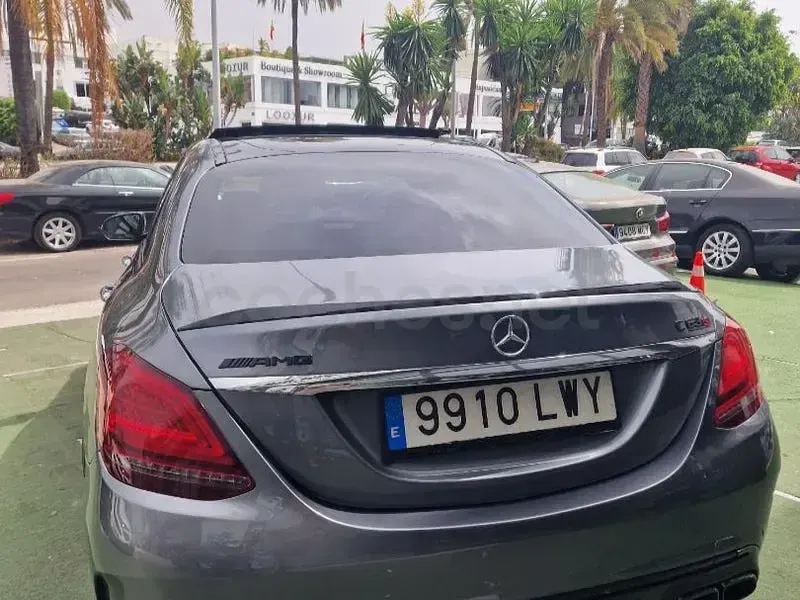 Usado Mercedes C63 AMG 476 CV (350 kW) 2020 Gris / plata Berlina