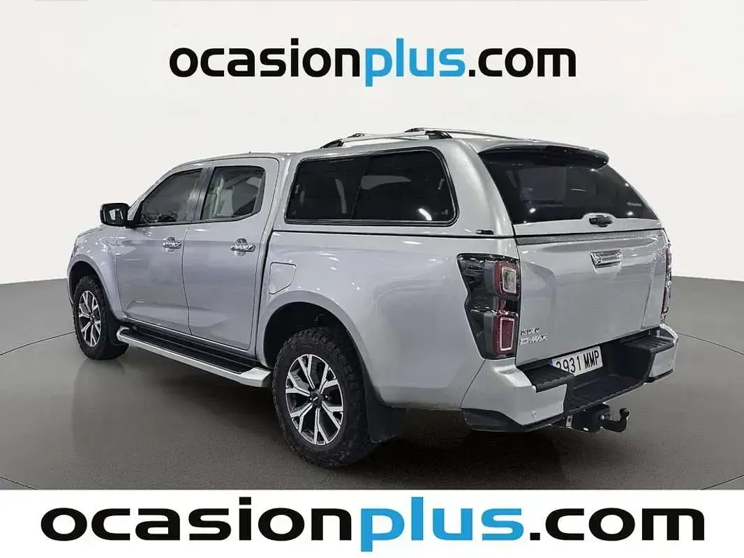 Usado Isuzu D-Max 163 CV (119 kW) 2024 Gris Van