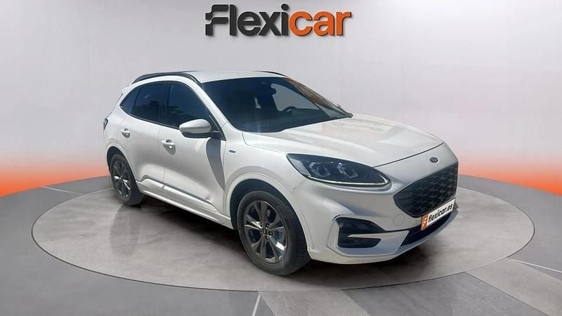 Usado Ford Kuga ST-Line X 150 CV (110 kW) 2022 Blanco SUV