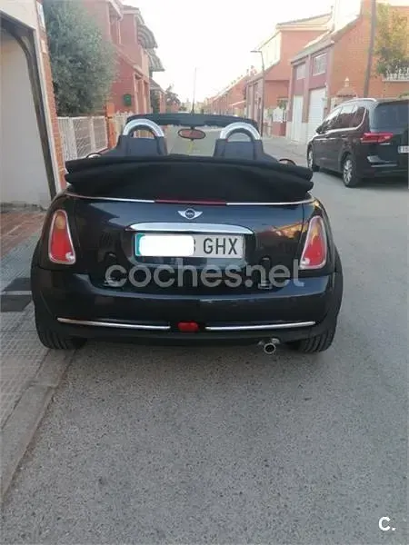 Usado Mini One Cabriolet 90 CV (66 kW) 2008 Negro Descapotable