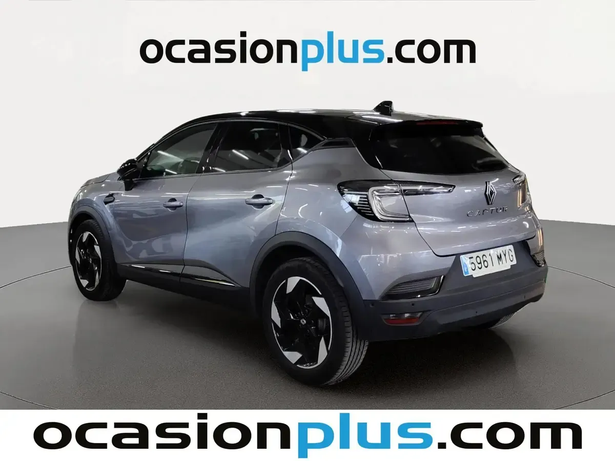 Usado Renault Captur Techno 160 CV (117 kW) 2025 Gris SUV
