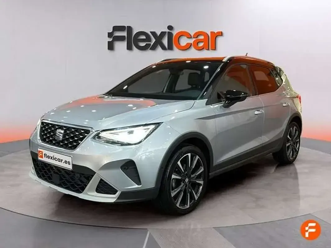 Usado Seat Arona FR 150 CV (110 kW) 2024 Gris SUV