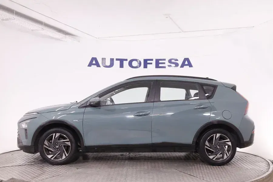 Usado Hyundai Bayon 100 CV (73 kW) 2021 Turquesa SUV