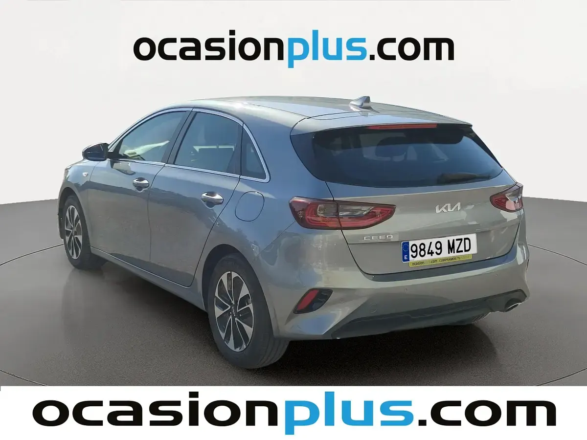 Usado Kia Ceed 101 CV (74 kW) 2025 Blanco Utilitario