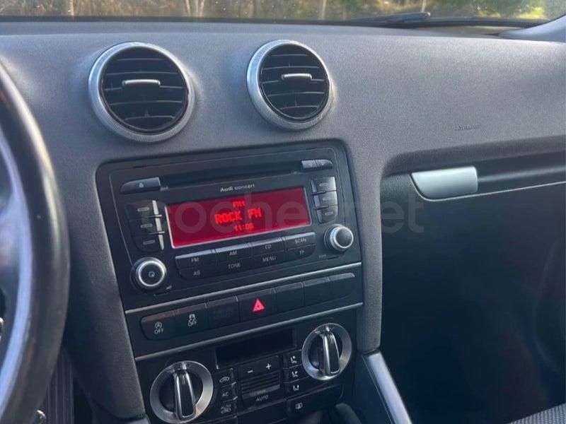 Usado Audi A3 Ambiente 105 CV (77 kW) 2012 Negro Utilitario