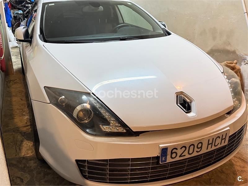 Usado Renault Laguna Coupé 150 CV (110 kW) 2010 Blanco Coupe