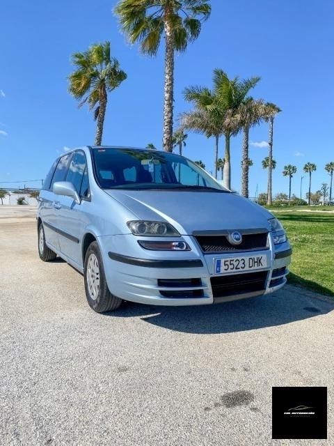 Azul Usado 2005 Fiat Ulysse Dynamic Monovolumen | 4590 € - Imagen 1/4