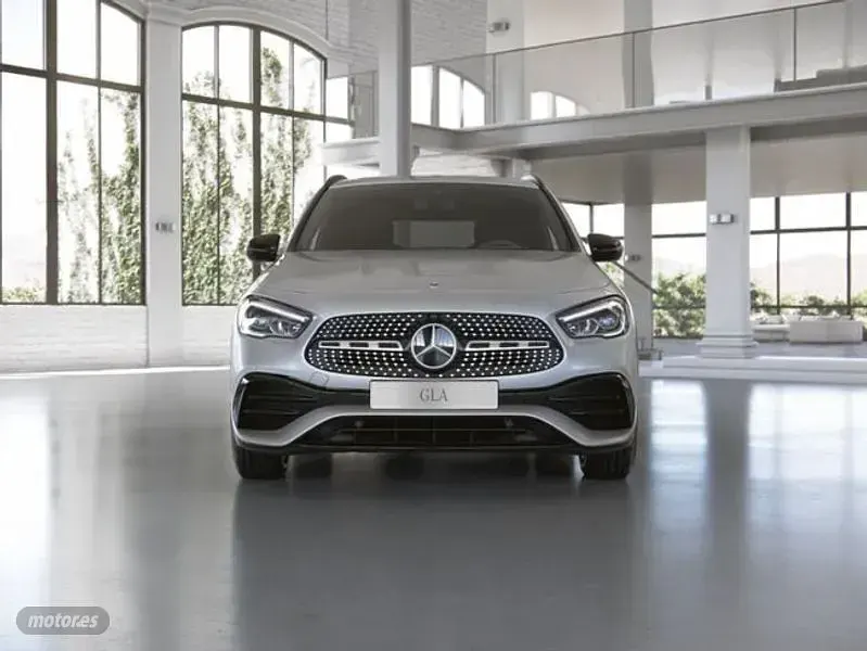 Usado Mercedes GLA250 218 CV (160 kW) 2020 Gris SUV
