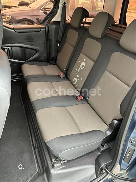 Usado Citroën Berlingo XTR 100 CV (73 kW) 2015 Azul Monovolumen