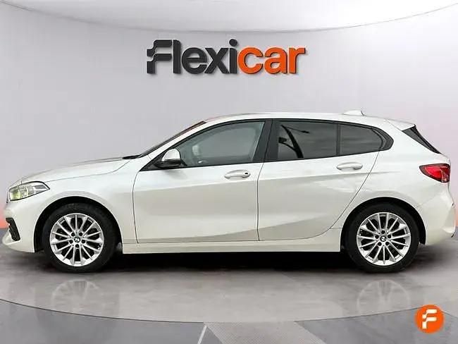 Begagnad BMW 118 140 HK (102 kW) 2020 Vit Halvkombi