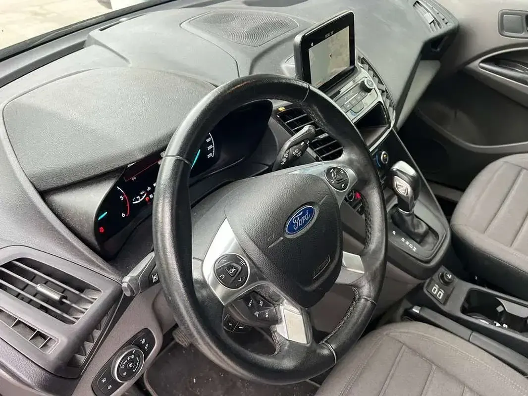 Usado Ford Transit Titanium 120 CV (88 kW) 2018 Gris Van