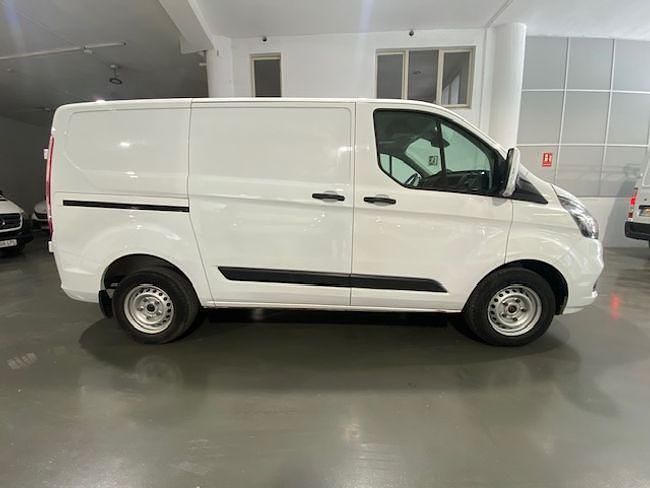 Usado Ford Transit Custom Trend 130 CV (95 kW) 2022 Blanco Van