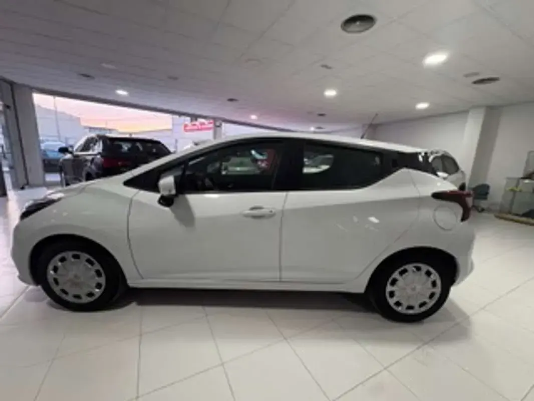 Usado Nissan Micra Acenta 92 CV (67 kW) 2022 Blanco Utilitario
