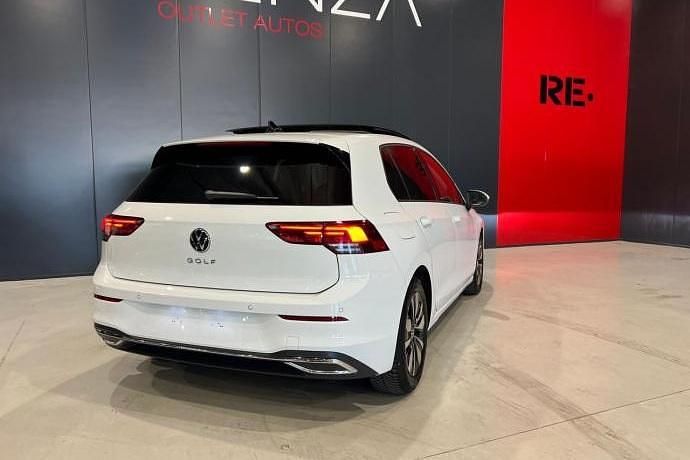Usado VW Golf VIII 150 CV (110 kW) 2024