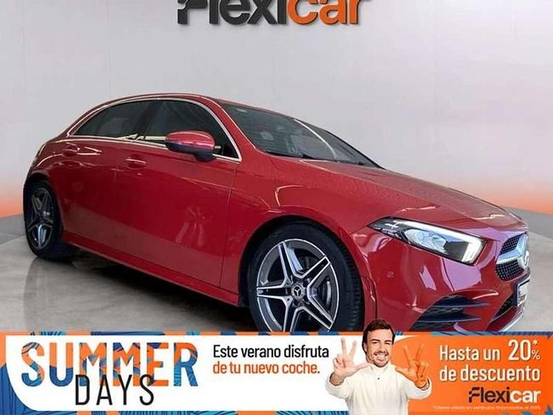 Rojo Usado 2018 Mercedes A180 Utilitario | 21.390 € (Un poco caro) - Imagen 1/4