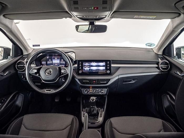 Usado Skoda Fabia Selection 95 CV (69 kW) 2025 Gris